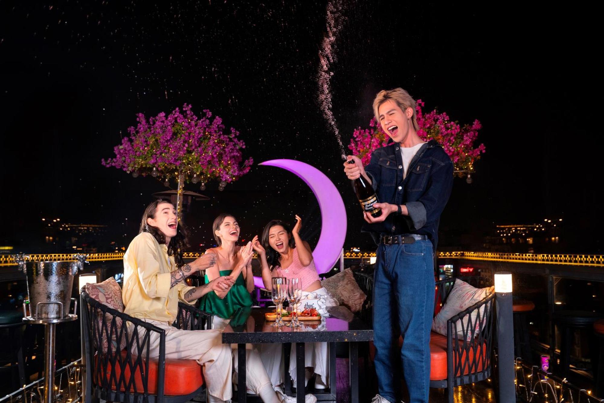 Aurora Premium - A Lifestyle Hotel Ханой Екстериор снимка
